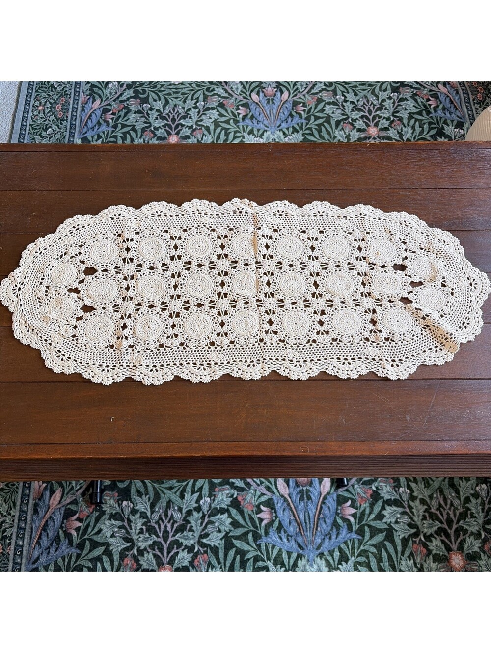 Vintage Crochet Table Runner Lot of 12 Handmade Lace Doilies White Ecru Floral - Picture 11 of 14